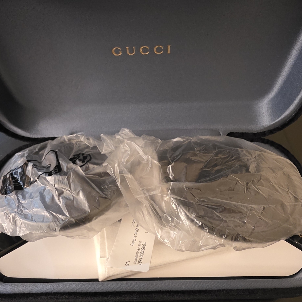 Gucci Black Cat-Eye Sunglasses 56mm - Picture 10 of 10